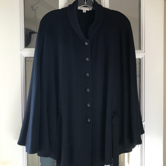 ❤️ HOST PICK! *** ST. JOHN COLLECTION VIRGIN WOOL PONCHO NWOT - Picture 3 of 13